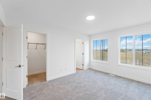 1013 Aster Boulevard, Edmonton, AB - Indoor Photo Showing Other Room