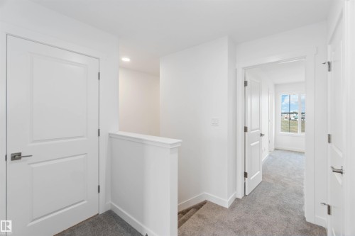 1013 Aster Boulevard, Edmonton, AB - Indoor Photo Showing Other Room