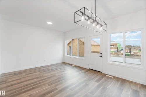 1011 Aster Boulevard, Edmonton, AB - Indoor Photo Showing Other Room