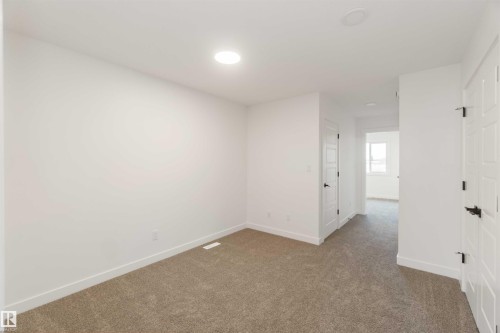 1011 Aster Boulevard, Edmonton, AB - Indoor Photo Showing Other Room