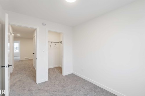 1011 Aster Boulevard, Edmonton, AB - Indoor Photo Showing Other Room