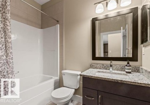 6079 Maynard Way, Edmonton, AB - Indoor Photo Showing Bathroom