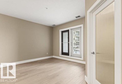 6079 Maynard Way, Edmonton, AB - Indoor Photo Showing Other Room