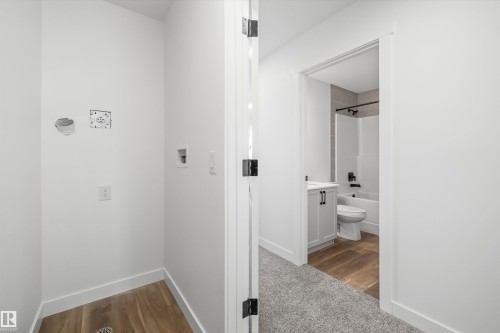 4180 Kinglet Drive, Edmonton, AB - Indoor Photo Showing Other Room