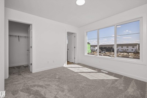 618 176 Avenue, Edmonton, AB - Indoor Photo Showing Other Room
