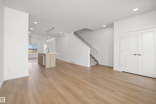 618 176 Avenue, Edmonton, AB - Indoor