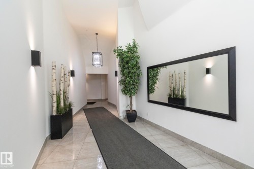 102 10855 Saskatchewan Drive, Edmonton, AB - Indoor Photo Showing Other Room