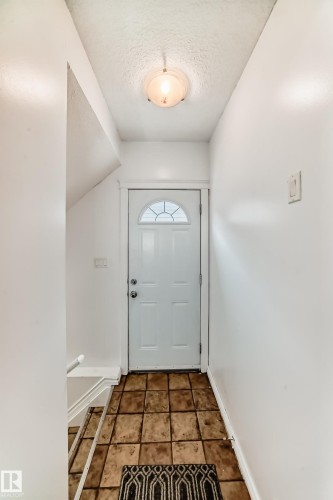 10316 162 Street Nw, Edmonton, AB - Indoor Photo Showing Other Room