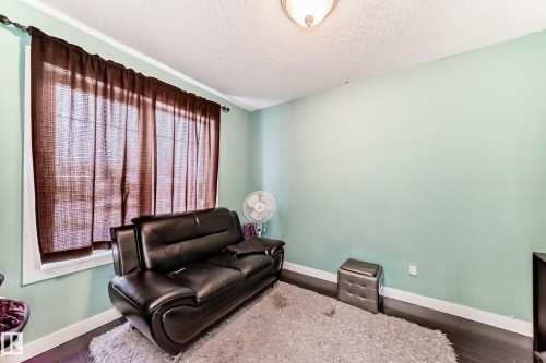 10316 162 Street Nw, Edmonton, AB - Indoor Photo Showing Other Room