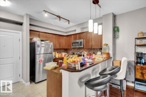 315 2584 Anderson Way, Edmonton, AB - Indoor Photo Showing Kitchen
