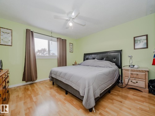 4617 54 Avenue, Calmar, AB - Indoor Photo Showing Bedroom