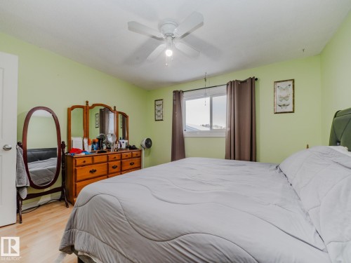 4617 54 Avenue, Calmar, AB - Indoor Photo Showing Bedroom