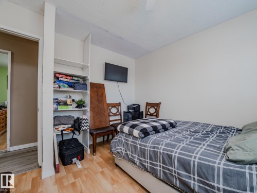 4617 54 Avenue, Calmar, AB - Indoor Photo Showing Bedroom