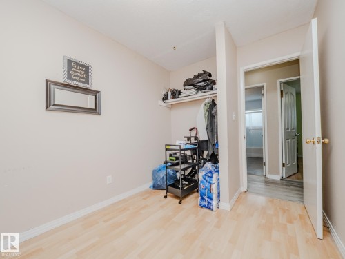 4617 54 Avenue, Calmar, AB - Indoor