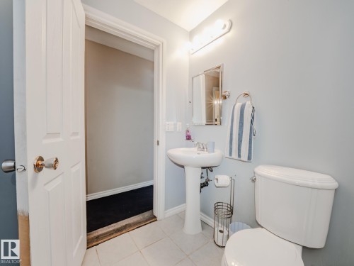 4617 54 Avenue, Calmar, AB - Indoor Photo Showing Bathroom