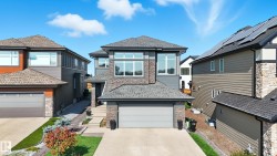 1487 HOWES Crescent SW  Edmonton, AB T6W 4G6