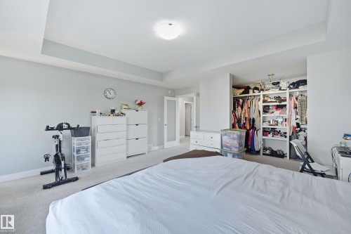 1487 Howes Crescent Sw, Edmonton, AB - Indoor