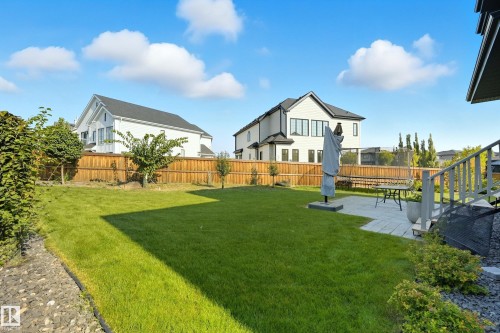 1487 Howes Crescent Sw, Edmonton, AB - Outdoor With Backyard