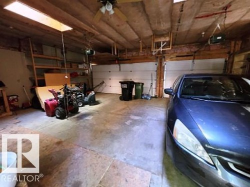 11737 125 Street, Edmonton, AB - Indoor Photo Showing Garage