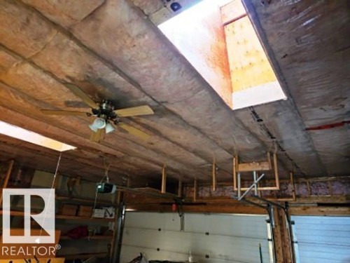 11737 125 Street, Edmonton, AB - Indoor Photo Showing Garage