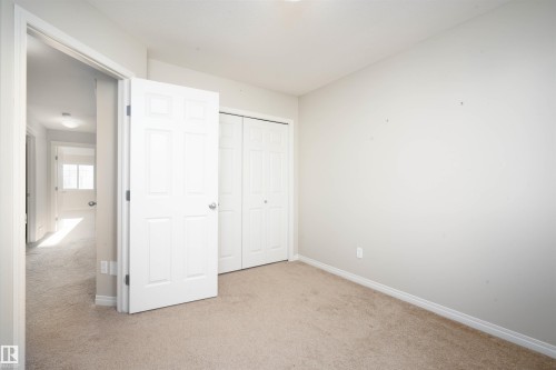 5206 20 Avenue, Edmonton, AB - Indoor Photo Showing Other Room