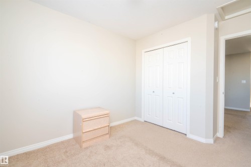 5206 20 Avenue, Edmonton, AB - Indoor