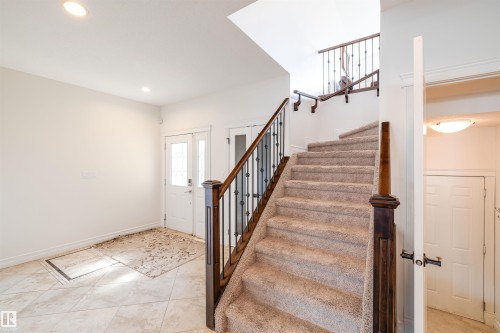 17003 71 Street, Edmonton, AB - Indoor Photo Showing Other Room