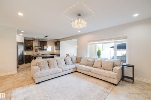 17003 71 Street, Edmonton, AB - Indoor Photo Showing Living Room