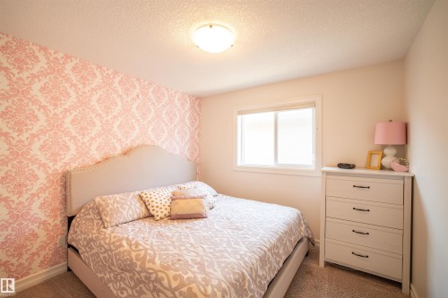 17003 71 Street, Edmonton, AB - Indoor Photo Showing Bedroom