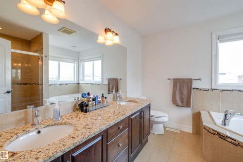 17003 71 Street, Edmonton, AB - Indoor Photo Showing Bathroom