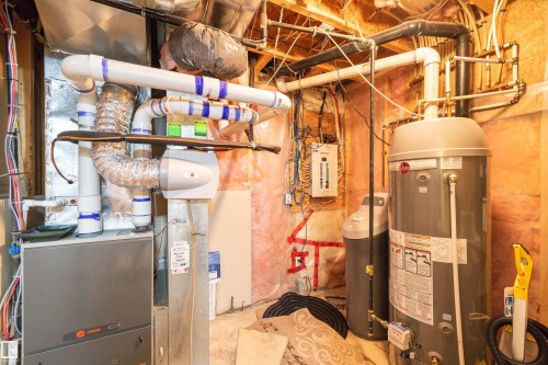 17003 71 Street, Edmonton, AB - Indoor Photo Showing Basement