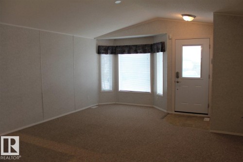 1133 Aspen Drive, Leduc, AB - Indoor Photo Showing Other Room