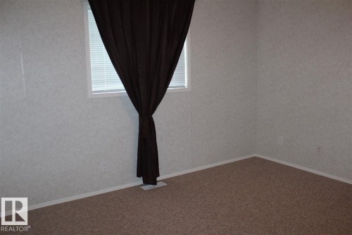 1133 Aspen Drive, Leduc, AB - Indoor Photo Showing Other Room
