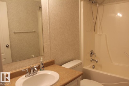 1133 Aspen Drive, Leduc, AB - Indoor Photo Showing Bathroom