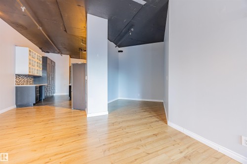 303 10179 105 Street, Edmonton, AB - Indoor Photo Showing Other Room