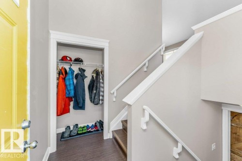 407 Watt Boulevard, Edmonton, AB - Indoor