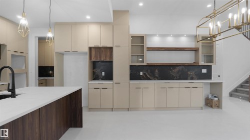 6188 Carr Road, Edmonton, AB - Indoor Photo Showing Kitchen