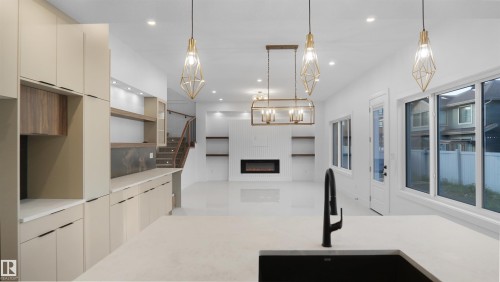 6188 Carr Road, Edmonton, AB - Indoor Photo Showing Kitchen