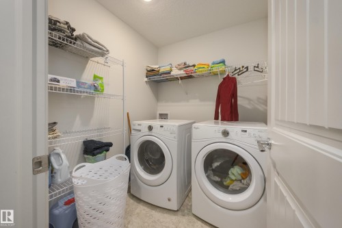 1717 Dumont Crescent, Edmonton, AB - Indoor Photo Showing Laundry Room