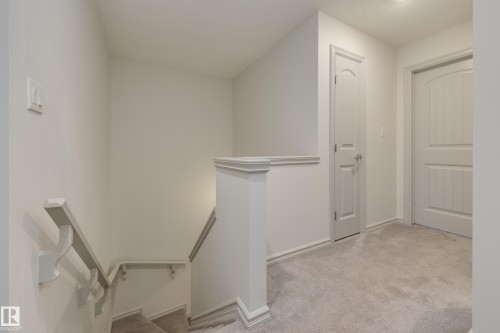 1717 Dumont Crescent, Edmonton, AB - Indoor Photo Showing Other Room
