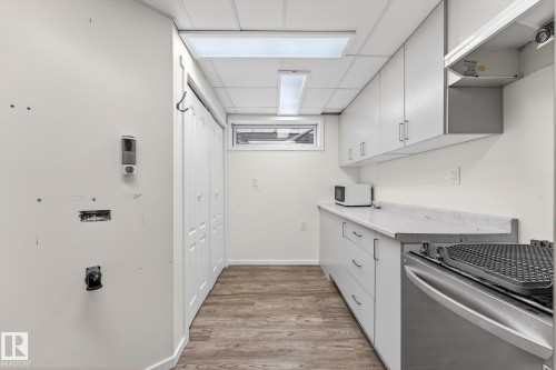 4027 31 Street, Edmonton, AB - Indoor Photo Showing Other Room