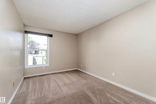 1130 Knottwood Road, Edmonton, AB - Indoor Photo Showing Other Room