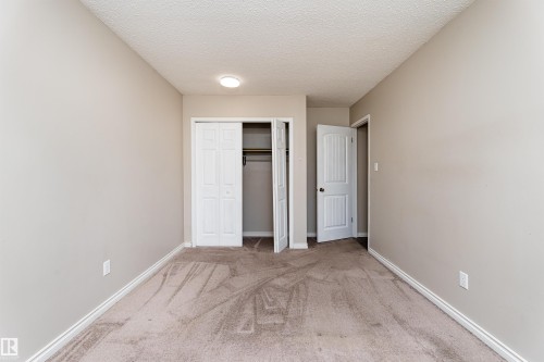 1130 Knottwood Road, Edmonton, AB - Indoor Photo Showing Other Room