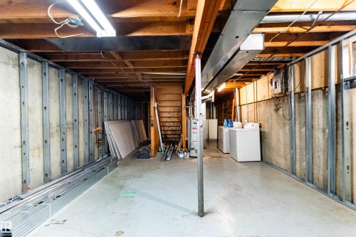 1130 Knottwood Road, Edmonton, AB - Indoor Photo Showing Basement