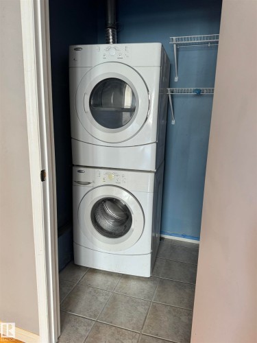 425 11217 103 Avenue, Edmonton, AB - Indoor Photo Showing Laundry Room
