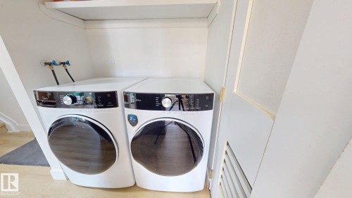 1396 Lakewood Road, Edmonton, AB - Indoor Photo Showing Laundry Room