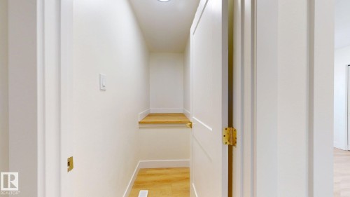 1396 Lakewood Road, Edmonton, AB - Indoor