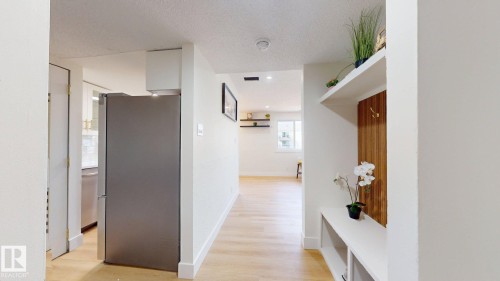 1396 Lakewood Road, Edmonton, AB - Indoor Photo Showing Other Room