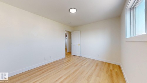 1396 Lakewood Road, Edmonton, AB - Indoor Photo Showing Other Room