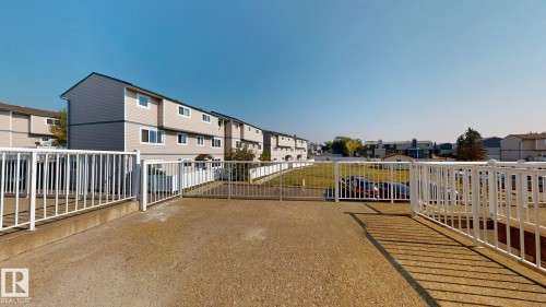 1396 Lakewood Road, Edmonton, AB - Outdoor With Exterior